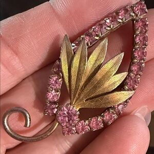 Vintage Elegant Gold and Pink Leaf Brooch